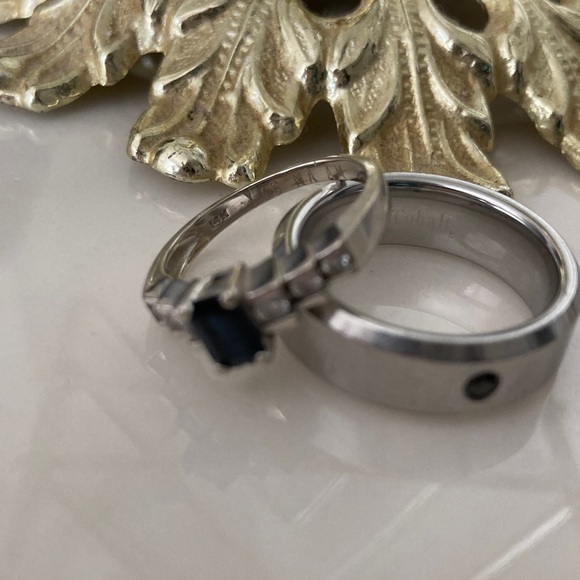 Wedding and Saphire Engagement Ring Pair Set of 2 - Picture 5 of 12